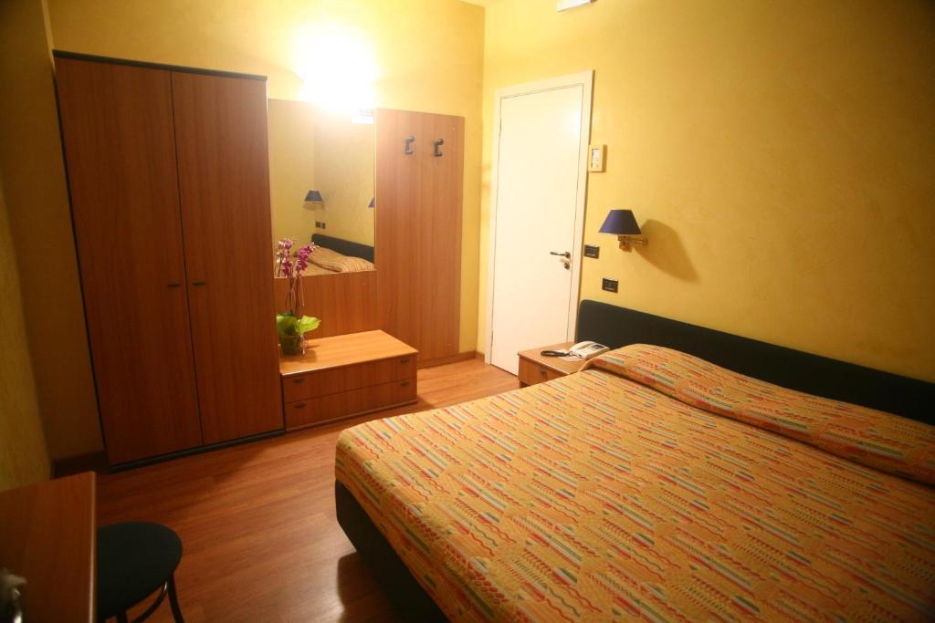 Hotel Victoria Porto San Giorgio Rum bild
