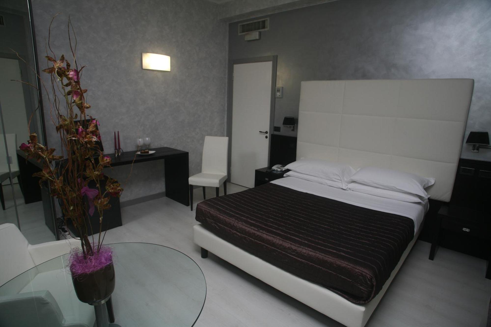 Hotel Victoria Porto San Giorgio Exteriör bild