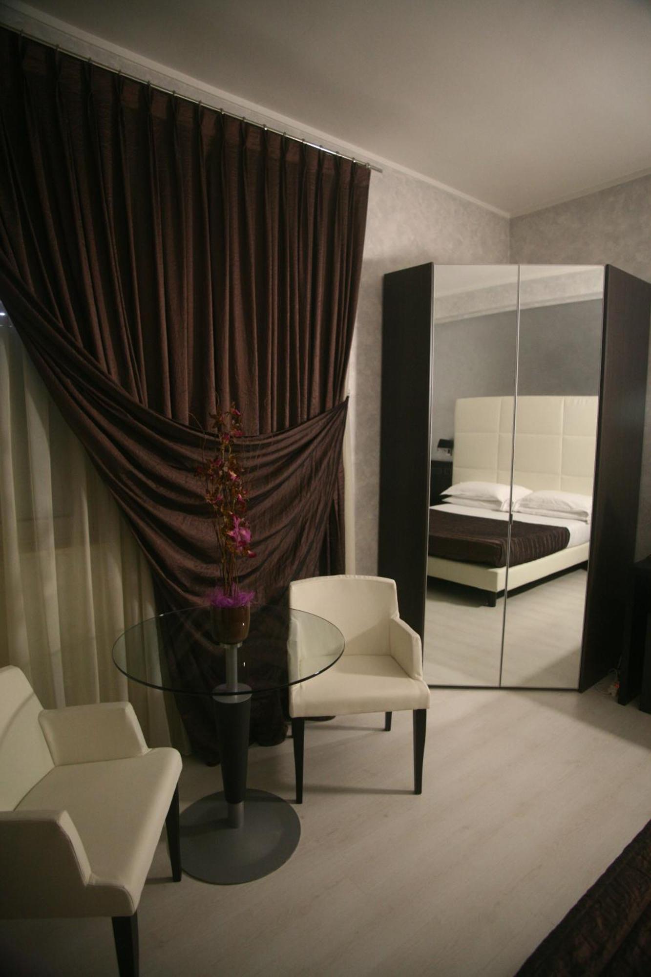 Hotel Victoria Porto San Giorgio Exteriör bild