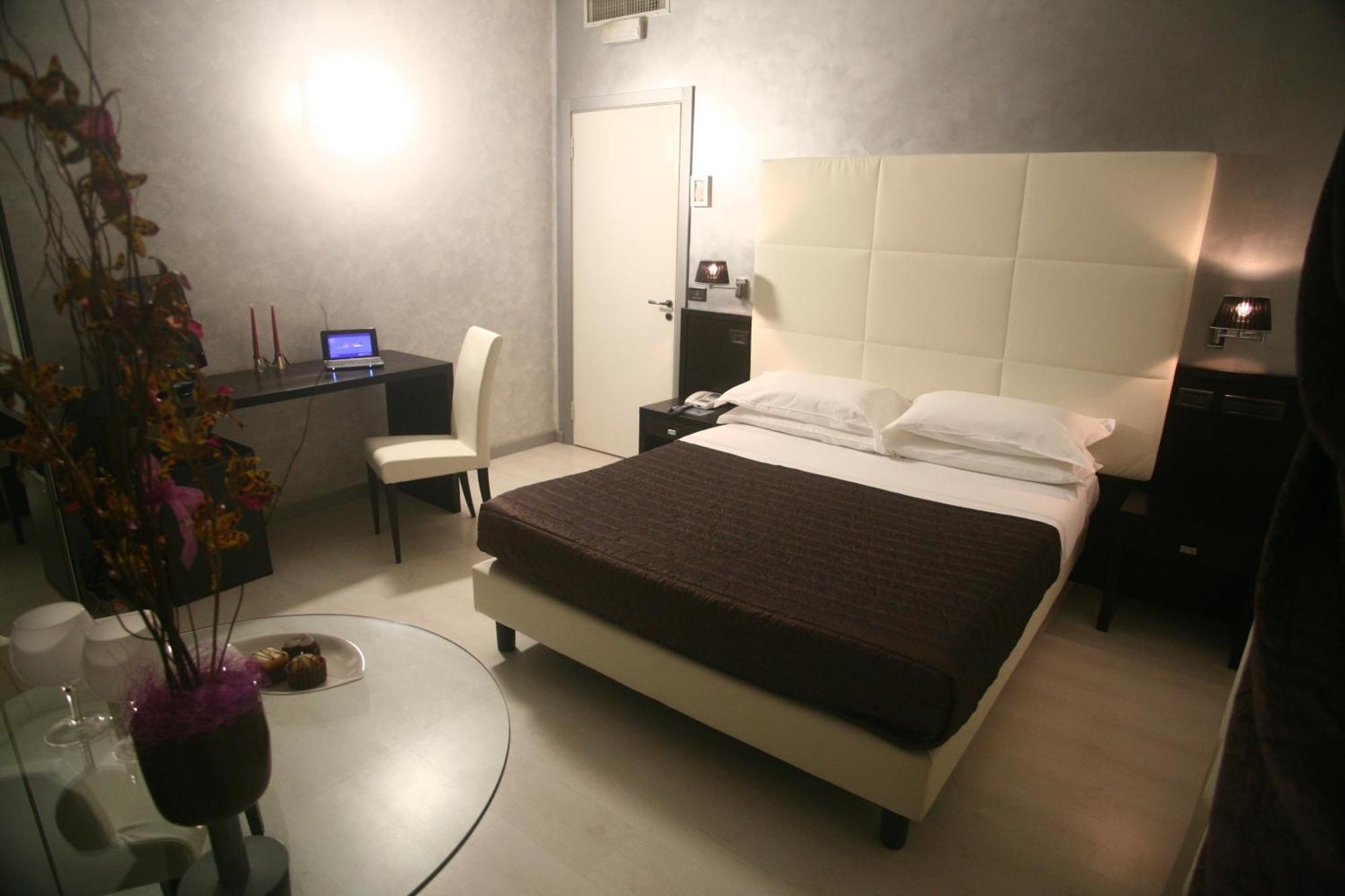 Hotel Victoria Porto San Giorgio Exteriör bild