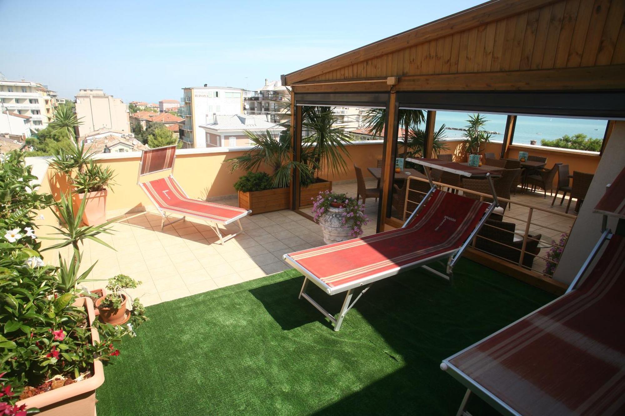 Hotel Victoria Porto San Giorgio Exteriör bild
