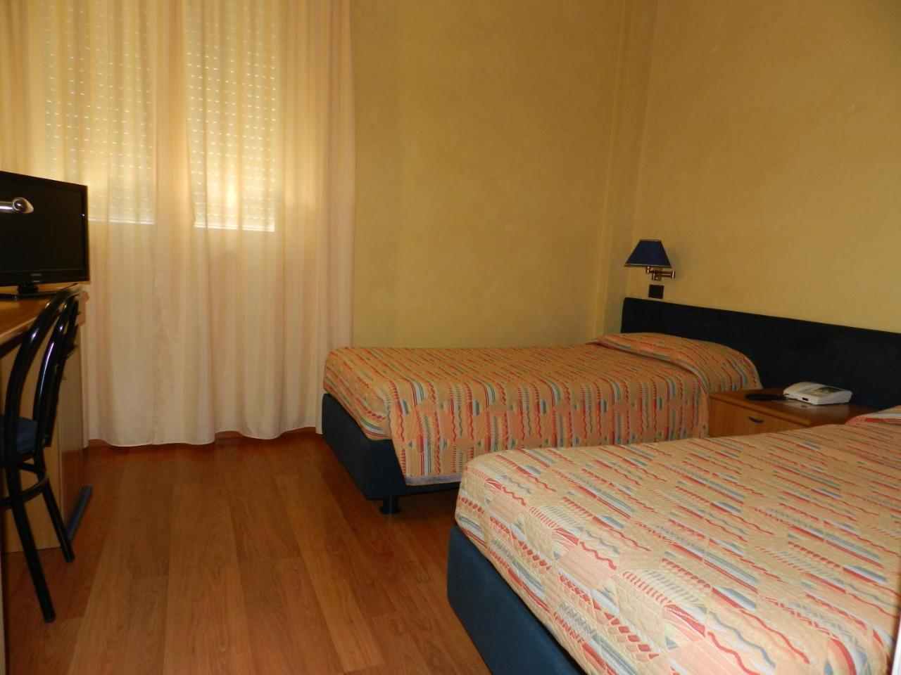Hotel Victoria Porto San Giorgio Exteriör bild